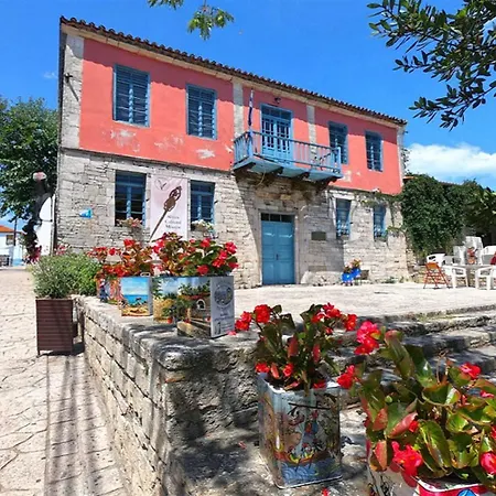 شقة Afitos Guest House *