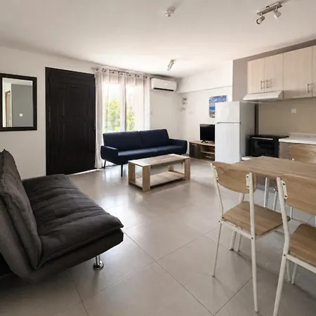 Apartment Afitos Guest House