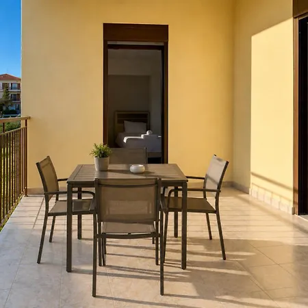 Apartment Afitos Guest House *