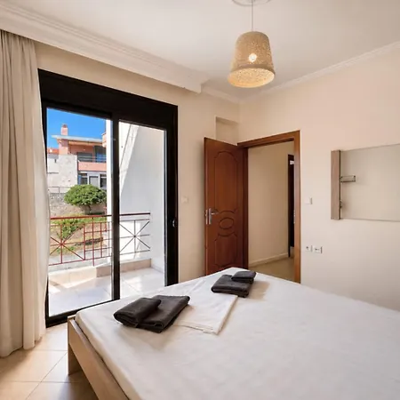 Afitos Guest House *